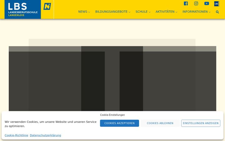 Screenshot of lbslangenlois.ac.at