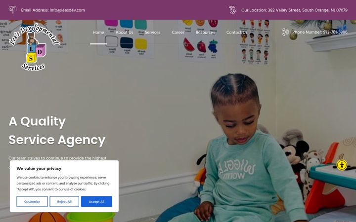 Screenshot of leesdev.com