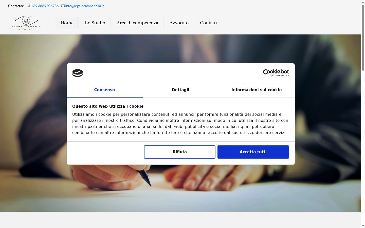 Captura de pantalla del banner de consentimiento mostrado antes de cualquier interacción