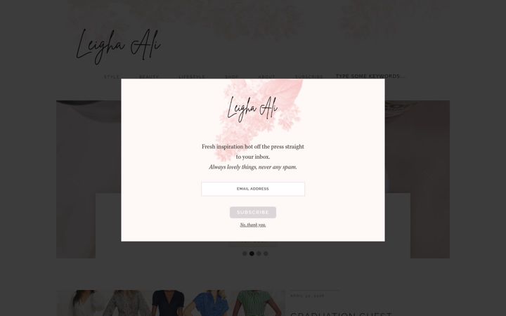 Screenshot of leighaali.com