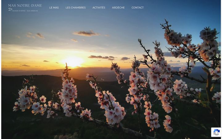Screenshot of lemasnotredame.com