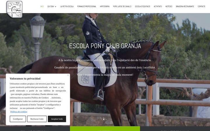 Screenshot of lescola.com