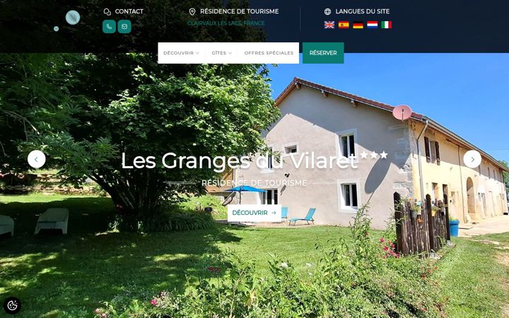 Screenshot of lesgrangesduvilaret.com