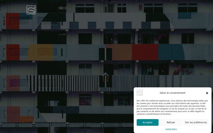 Screenshot of lesquare.com