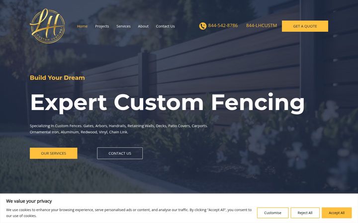 Screenshot of lhcustomfencing.com
