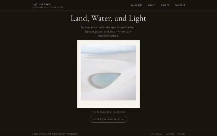 Screenshot of lightonearthphotography.com