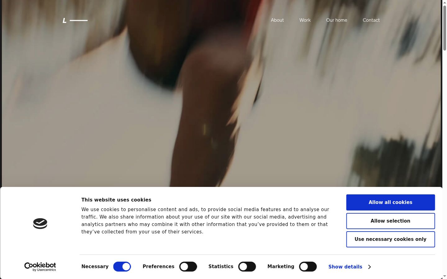 Screenshot of the consent banner shown before any interaction