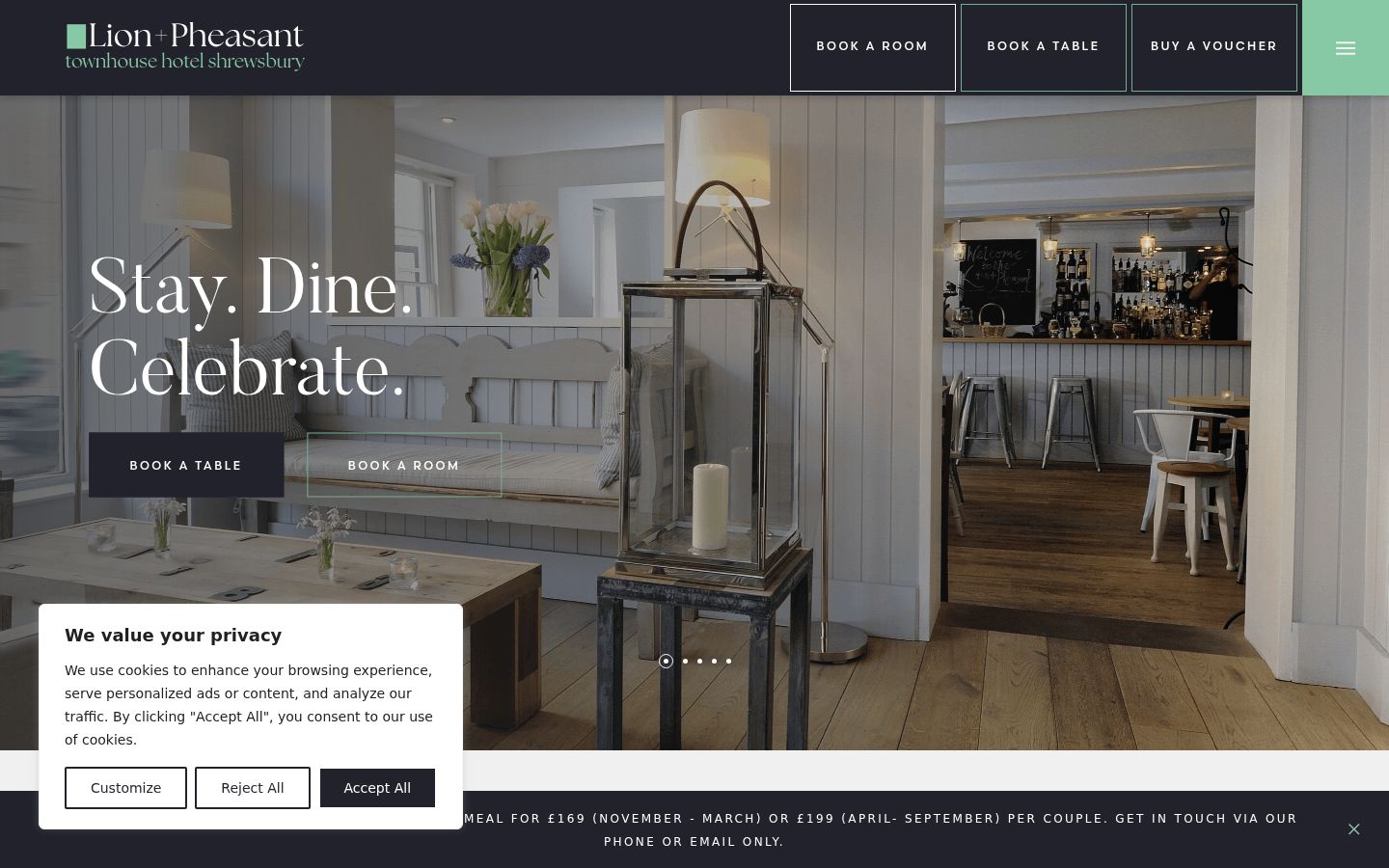 Screenshot of the consent banner shown before any interaction