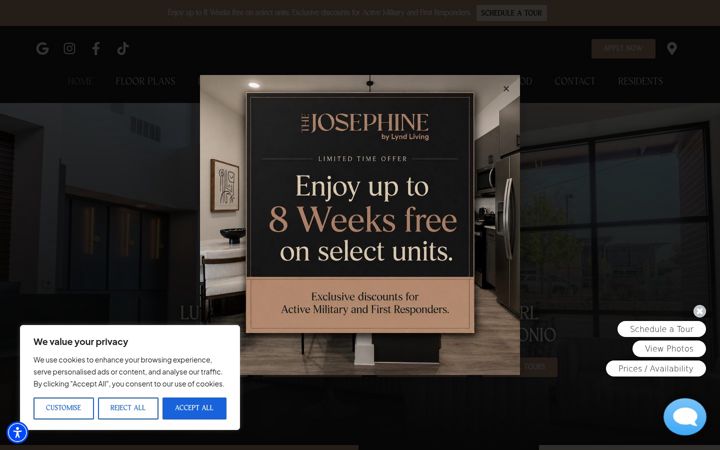 Screenshot of livejosephine.com