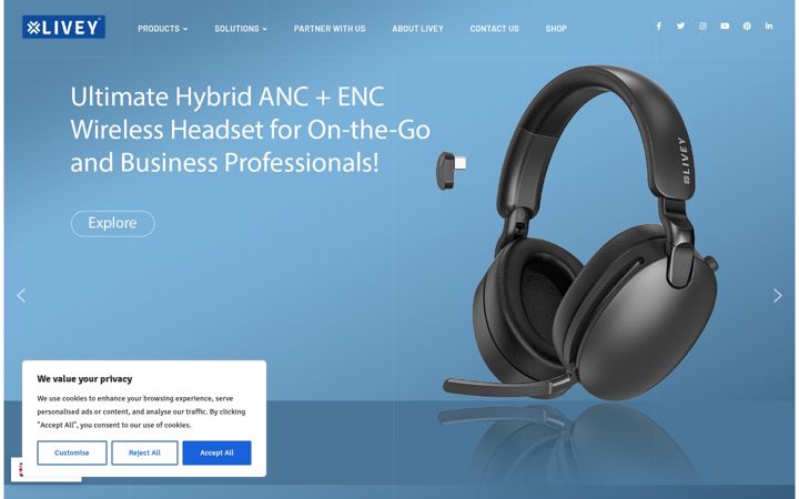 Screenshot of liveytech.com
