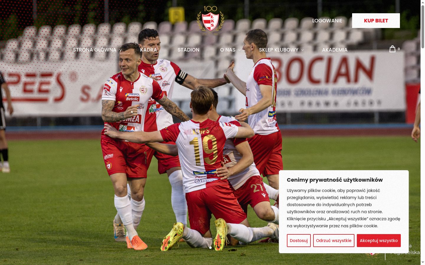 Képernyőkép a bármilyen interakció előtt megjelenő hozzájárulási bannerről