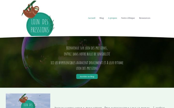 Screenshot of loindespressions.fr