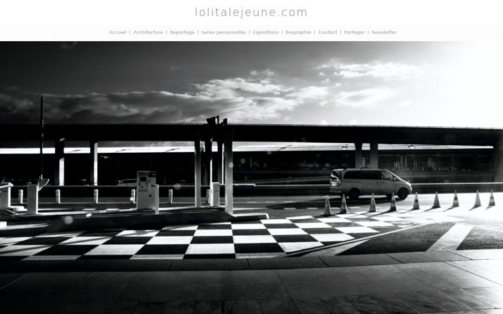 Screenshot of lolitalejeune.com