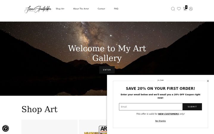 Screenshot of loraslawphotography.com