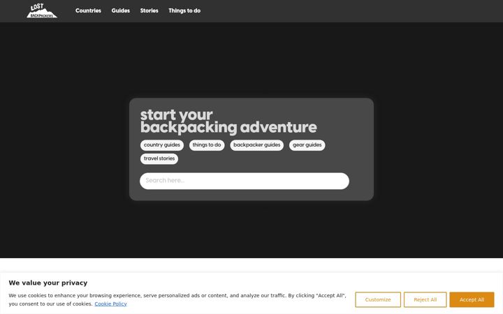 Screenshot of lostbackpackers.com