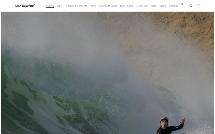 Screenshot of love-yoga-surf.com