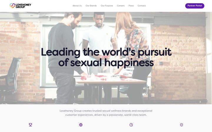 Screenshot of lovehoneygroup.com