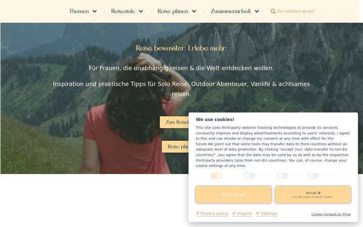 Screenshot of lovelyforliving-mag.com