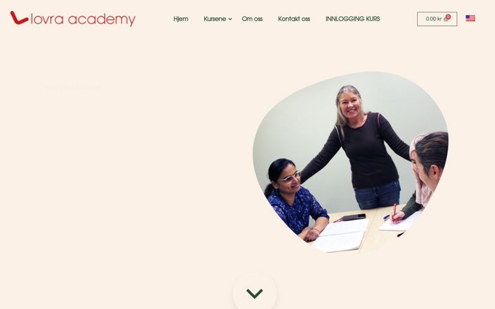 Screenshot stránky lovra-academy.no