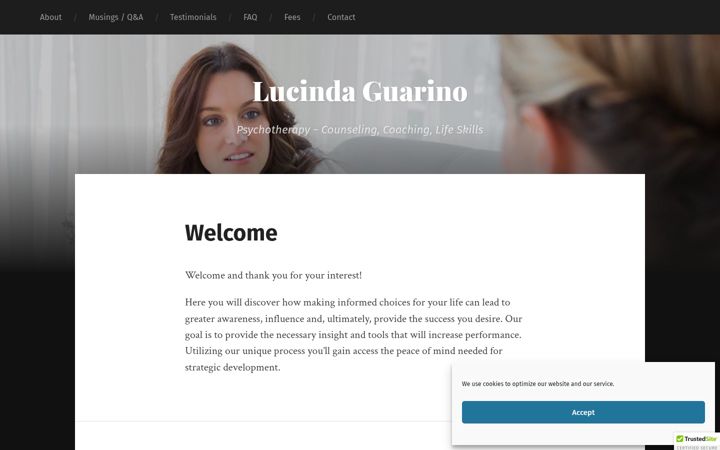 Screenshot of lucindaguarino.com