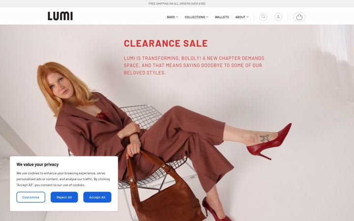 Screenshot of lumiaccessories.com