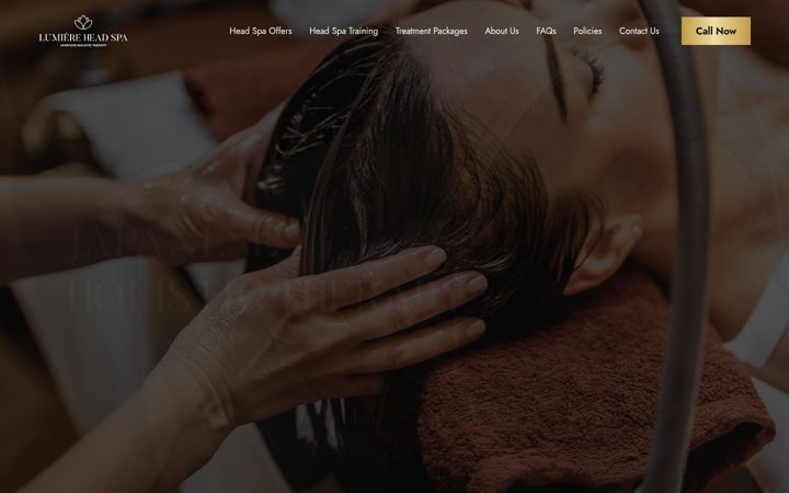 Screenshot of lumiereheadspa.co.uk