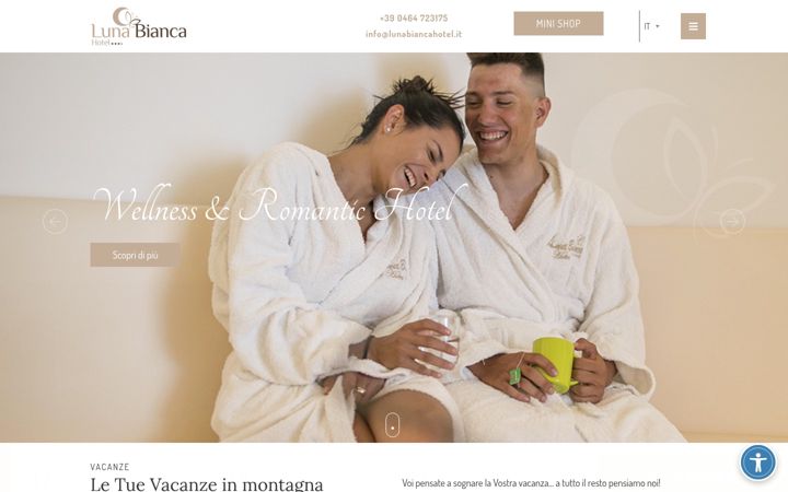 Screenshot of lunabiancahotel.it