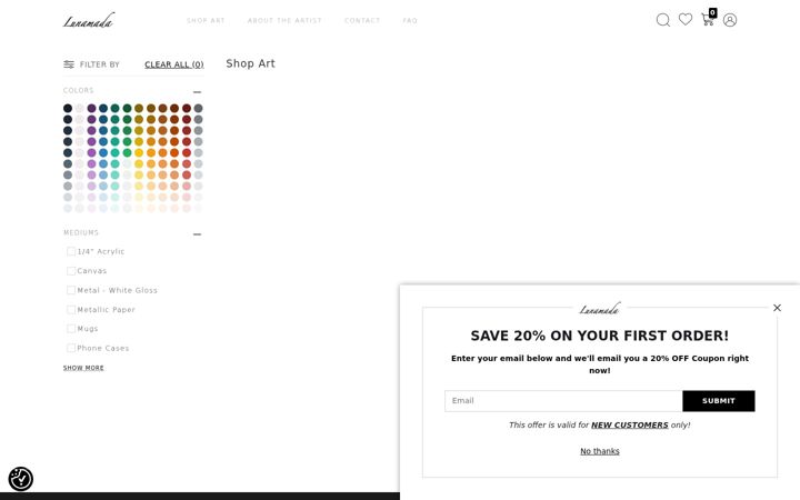 Screenshot of lunamada.com