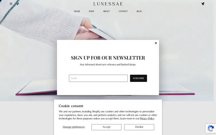Screenshot of lunessae.com