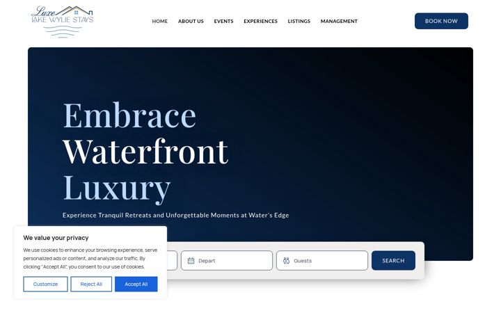Screenshot of luxelakewyliestays.com