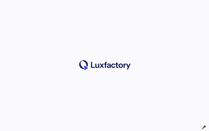 Screenshot of luxfactory.com