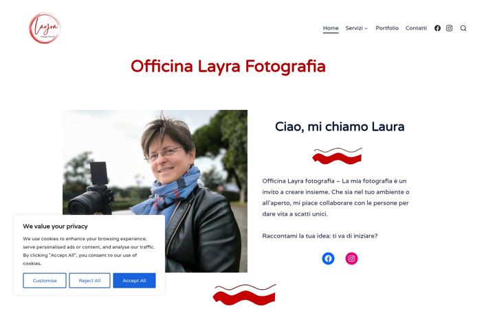 Screenshot of lyraphotos.com