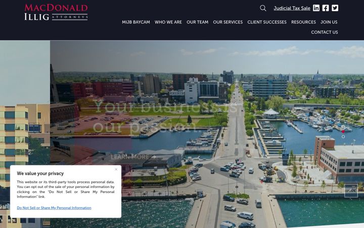 Screenshot of macdonaldillig.com