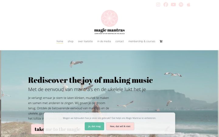 Screenshot of magic-mantras.com
