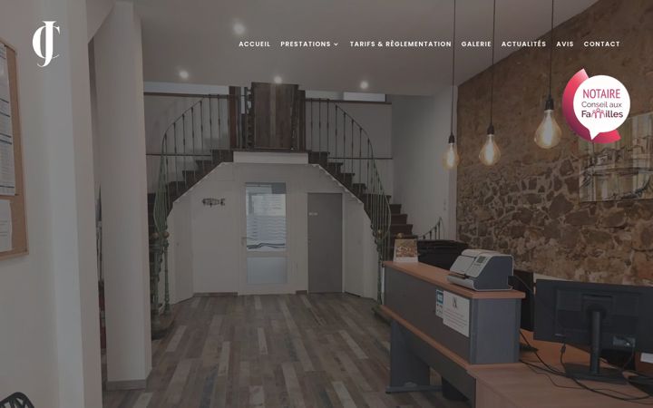 Screenshot of maitrejuliechatelin.fr