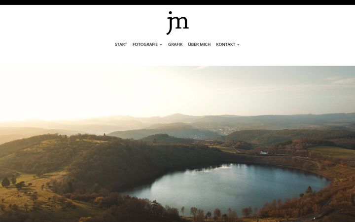 Screenshot of malburg-design.com