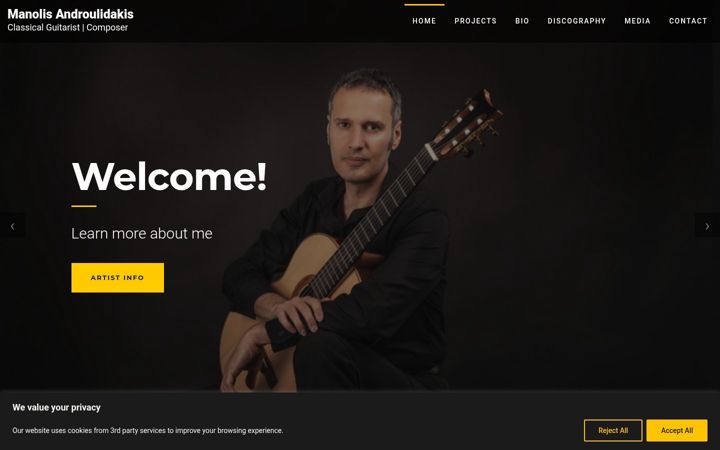 Screenshot of manolisandroulidakis.com