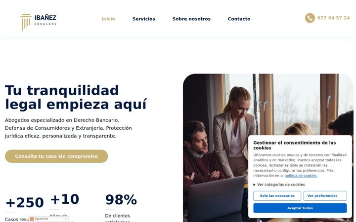 Screenshot of manuelibanezabogado.com