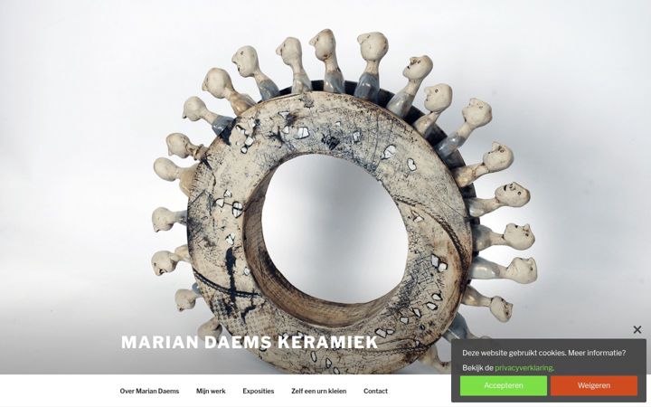 Screenshot of mariandaems.nl