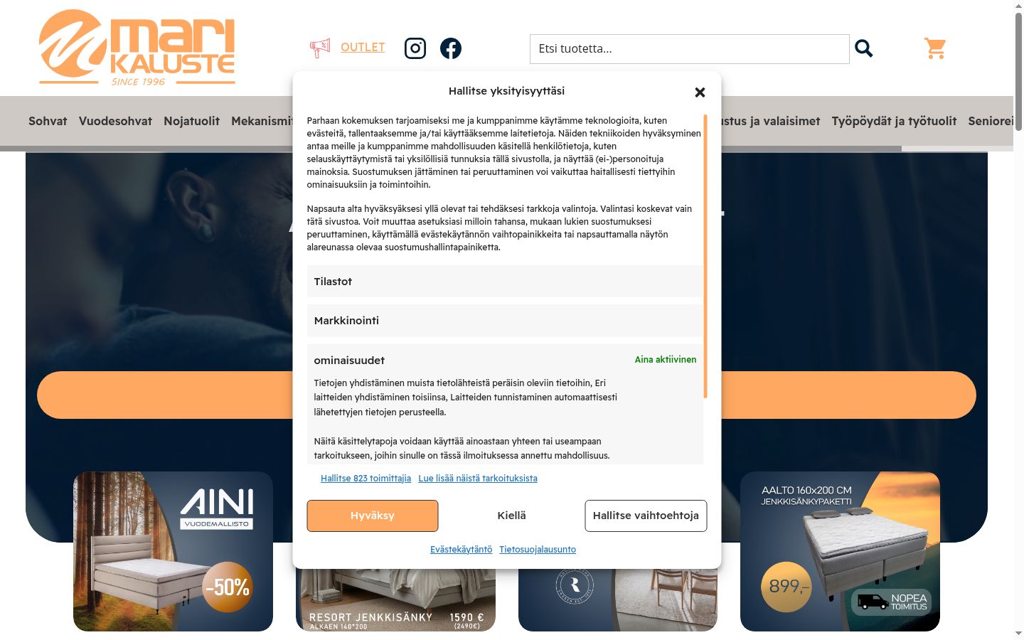 Captură de ecran a bannerului de consimțământ afișat înainte de orice interacțiune