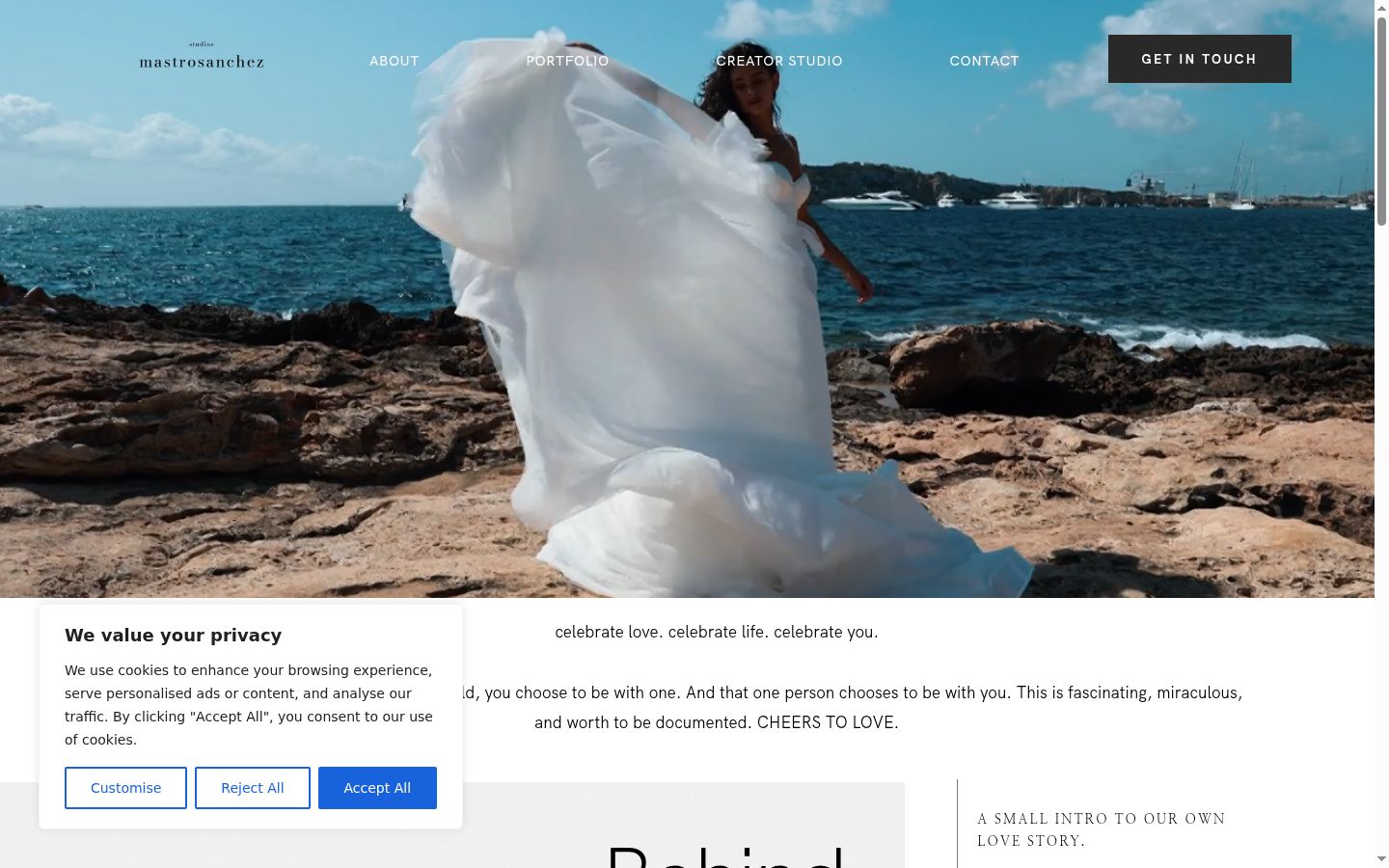Screenshot of the consent banner shown before any interaction