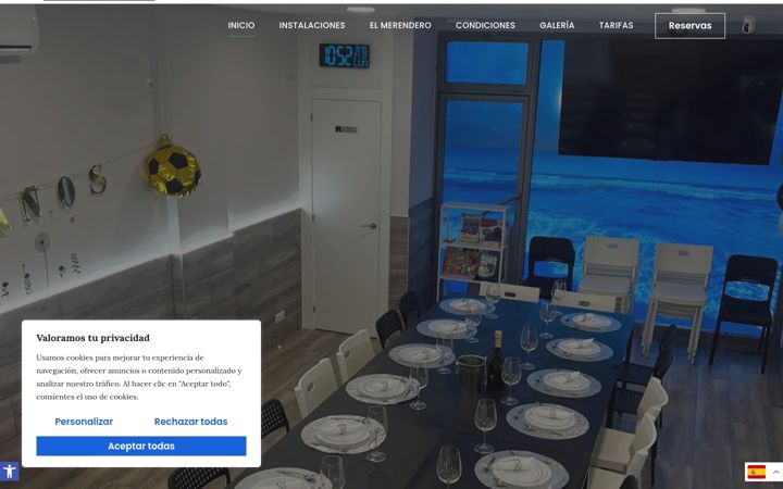 Screenshot of merenderourbanobluemoon.com
