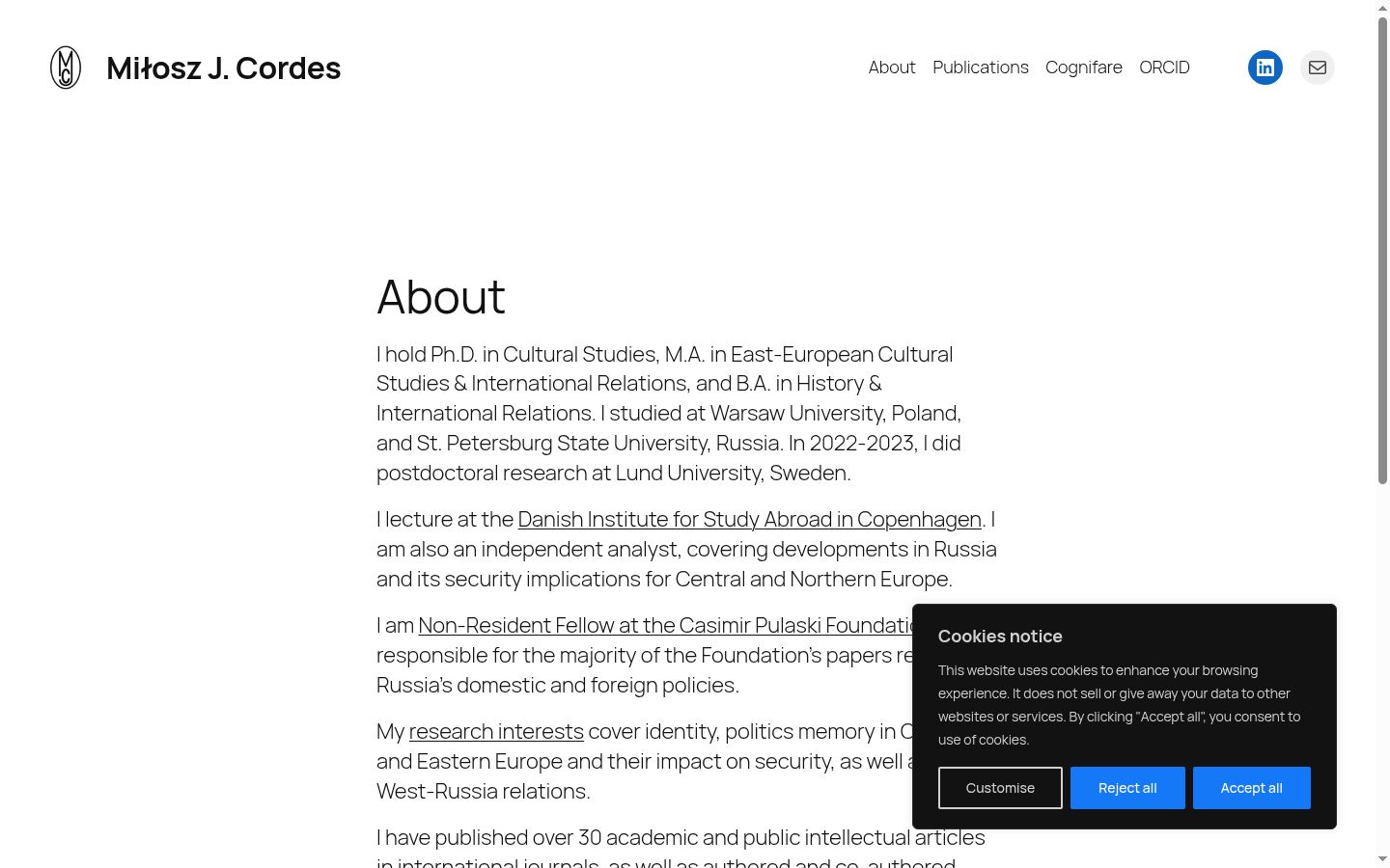 Screenshot del banner di consenso mostrato prima di qualsiasi interazione