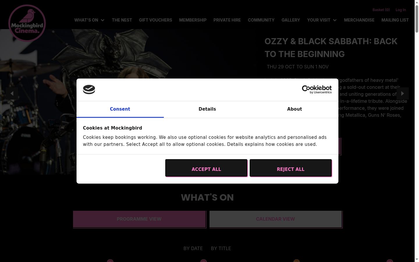 Screenshot of the consent banner shown before any interaction