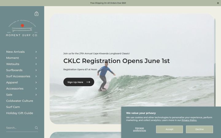 Screenshot of momentsurfco.com