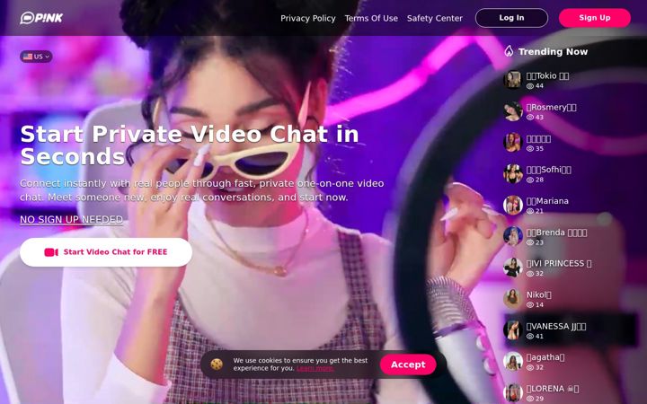 Screenshot of pinkvideochat.com