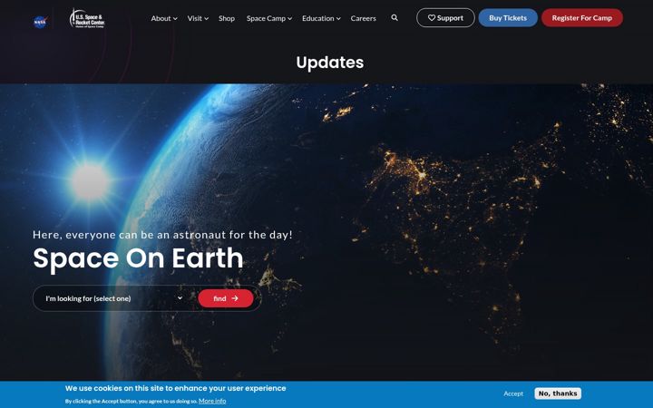 Screenshot of rocketcenter.com