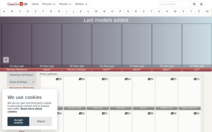 Screenshot of shemalestardb.com