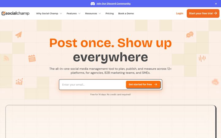 Screenshot of socialchamp.com