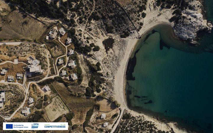 Snímek obrazovky theroosterantiparos.com